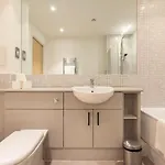 The Nine Elms Lane Arms - Stunning & Bright 2Bdr Flat