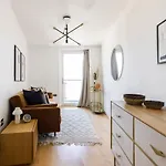 The Nine Elms Lane Arms - Stunning & Bright 2Bdr Flat