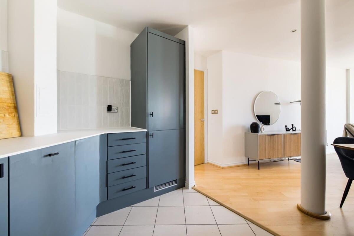 The Nine Elms Lane Arms - Stunning & Bright 2bdr Flat * Londres